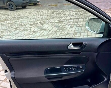 Серый Фольксваген Гольф, объемом двигателя 1.4 л и пробегом 200 тыс. км за 7800 $, фото 7 на Automoto.ua