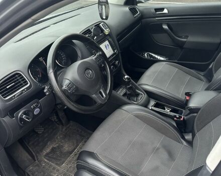 Серый Фольксваген Гольф, объемом двигателя 1.6 л и пробегом 250 тыс. км за 5900 $, фото 6 на Automoto.ua