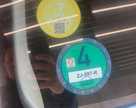 Серый Фольксваген Гольф, объемом двигателя 1.6 л и пробегом 250 тыс. км за 9600 $, фото 16 на Automoto.ua