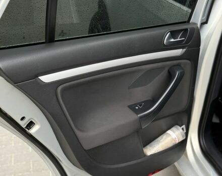 Сірий Фольксваген Гольф, об'ємом двигуна 1.6 л та пробігом 184 тис. км за 7000 $, фото 10 на Automoto.ua