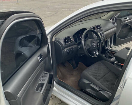 Серый Фольксваген Гольф, объемом двигателя 1.6 л и пробегом 360 тыс. км за 6800 $, фото 6 на Automoto.ua