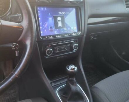 Серый Фольксваген Гольф, объемом двигателя 1.6 л и пробегом 232 тыс. км за 8000 $, фото 17 на Automoto.ua