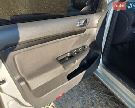 Сірий Фольксваген Гольф, об'ємом двигуна 1.6 л та пробігом 304 тис. км за 7850 $, фото 31 на Automoto.ua