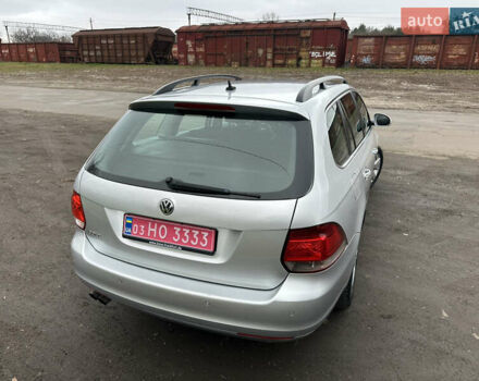 Серый Фольксваген Гольф, объемом двигателя 1.39 л и пробегом 240 тыс. км за 6750 $, фото 8 на Automoto.ua