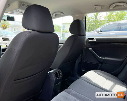 Сірий Фольксваген Гольф, об'ємом двигуна 1.6 л та пробігом 255 тис. км за 7999 $, фото 18 на Automoto.ua