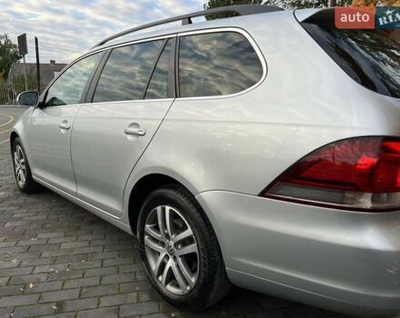 Серый Фольксваген Гольф, объемом двигателя 1.97 л и пробегом 300 тыс. км за 8200 $, фото 2 на Automoto.ua