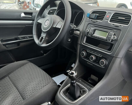 Сірий Фольксваген Гольф, об'ємом двигуна 1.6 л та пробігом 271 тис. км за 7400 $, фото 9 на Automoto.ua