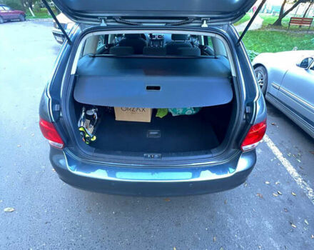 Фольксваген Гольф 2010 в Луцке на Automoto.ua Серый Фольксваген Гольф, объемом двигателя 1.6 л и пробегом 180 тыс. км за 8100 $, фото 2 на Automoto.ua