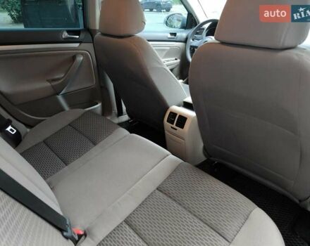 Серый Фольксваген Гольф, объемом двигателя 1.6 л и пробегом 241 тыс. км за 6850 $, фото 22 на Automoto.ua