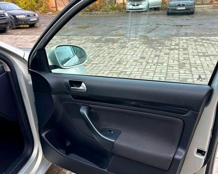 Серый Фольксваген Гольф, объемом двигателя 1.4 л и пробегом 200 тыс. км за 7800 $, фото 10 на Automoto.ua