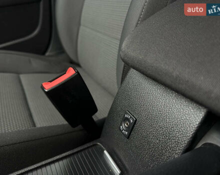 Сірий Фольксваген Гольф, об'ємом двигуна 1.39 л та пробігом 214 тис. км за 7500 $, фото 25 на Automoto.ua