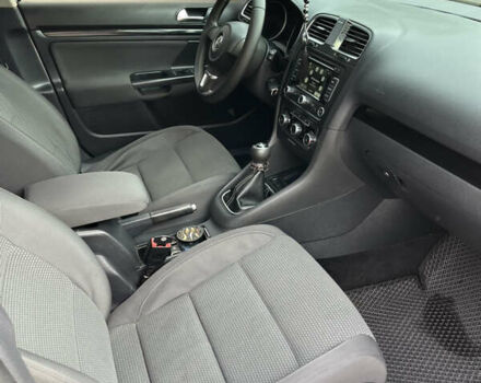 Сірий Фольксваген Гольф, об'ємом двигуна 1.6 л та пробігом 315 тис. км за 8000 $, фото 7 на Automoto.ua