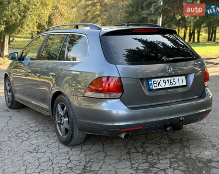 Фольксваген Гольф 2010 у Рівному на Automoto.ua Сірий Фольксваген Гольф, об'ємом двигуна 1.6 л та пробігом 299 тис. км за 6700 $, фото 22 на Automoto.ua