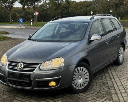 Сірий Фольксваген Гольф, об'ємом двигуна 1.6 л та пробігом 249 тис. км за 2950 $, фото 1 на Automoto.ua