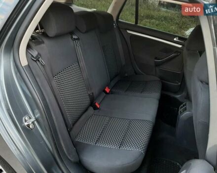 Сірий Фольксваген Гольф, об'ємом двигуна 1.6 л та пробігом 360 тис. км за 6499 $, фото 30 на Automoto.ua