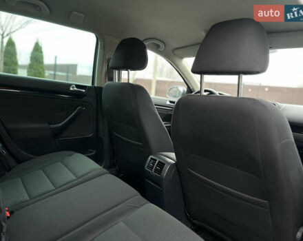 Сірий Фольксваген Гольф, об'ємом двигуна 1.39 л та пробігом 214 тис. км за 7500 $, фото 39 на Automoto.ua