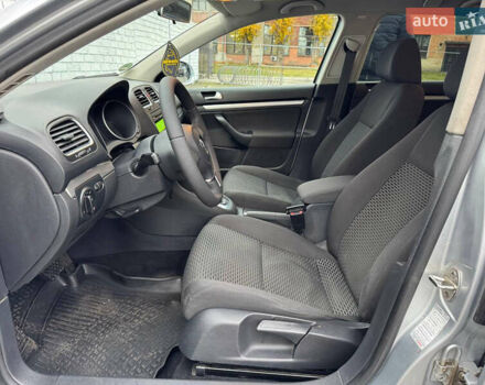 Серый Фольксваген Гольф, объемом двигателя 1.6 л и пробегом 202 тыс. км за 7500 $, фото 17 на Automoto.ua