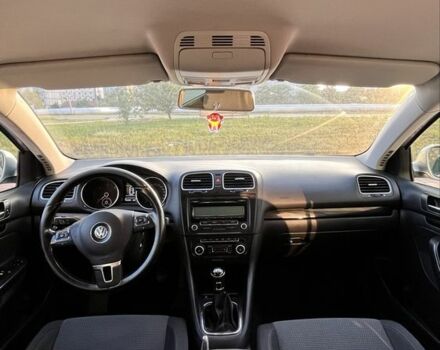 Серый Фольксваген Гольф, объемом двигателя 2 л и пробегом 370 тыс. км за 7900 $, фото 1 на Automoto.ua