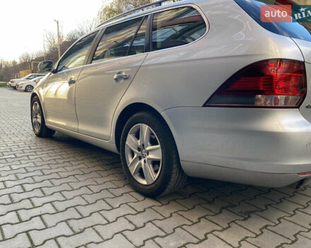 Серый Фольксваген Гольф, объемом двигателя 1.6 л и пробегом 217 тыс. км за 8800 $, фото 14 на Automoto.ua