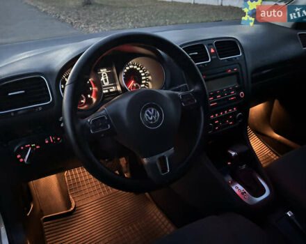 Серый Фольксваген Гольф, объемом двигателя 1.39 л и пробегом 238 тыс. км за 7900 $, фото 6 на Automoto.ua