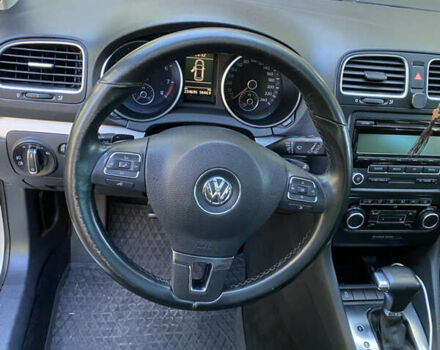 Серый Фольксваген Гольф, объемом двигателя 1.39 л и пробегом 235 тыс. км за 8500 $, фото 17 на Automoto.ua