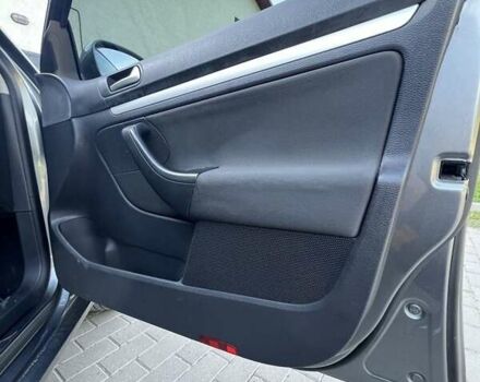 Сірий Фольксваген Гольф, об'ємом двигуна 1.6 л та пробігом 254 тис. км за 7500 $, фото 22 на Automoto.ua