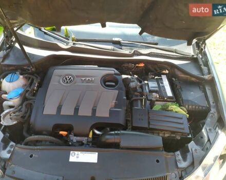 Серый Фольксваген Гольф, объемом двигателя 1.6 л и пробегом 204 тыс. км за 7500 $, фото 6 на Automoto.ua