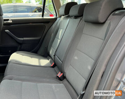 Сірий Фольксваген Гольф, об'ємом двигуна 1.6 л та пробігом 255 тис. км за 7999 $, фото 19 на Automoto.ua