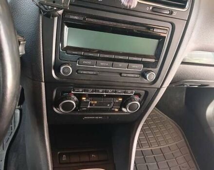 Серый Фольксваген Гольф, объемом двигателя 1.6 л и пробегом 213 тыс. км за 7800 $, фото 5 на Automoto.ua