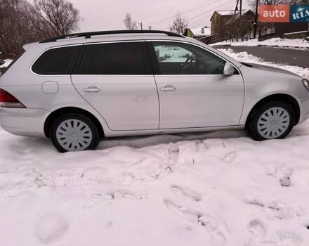 Серый Фольксваген Гольф, объемом двигателя 1.2 л и пробегом 297 тыс. км за 6600 $, фото 4 на Automoto.ua