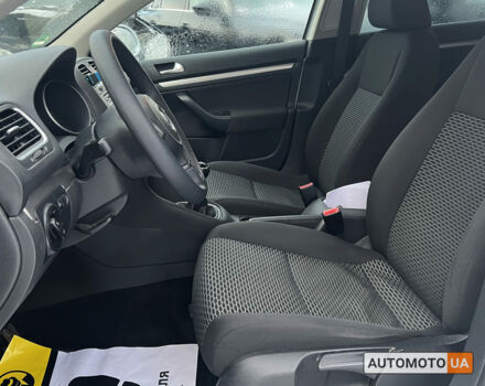 Сірий Фольксваген Гольф, об'ємом двигуна 1.6 л та пробігом 271 тис. км за 7400 $, фото 8 на Automoto.ua