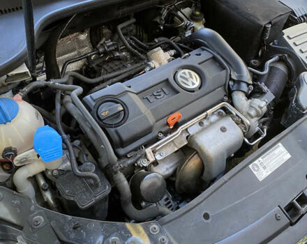 Серый Фольксваген Гольф, объемом двигателя 1.39 л и пробегом 235 тыс. км за 8500 $, фото 11 на Automoto.ua