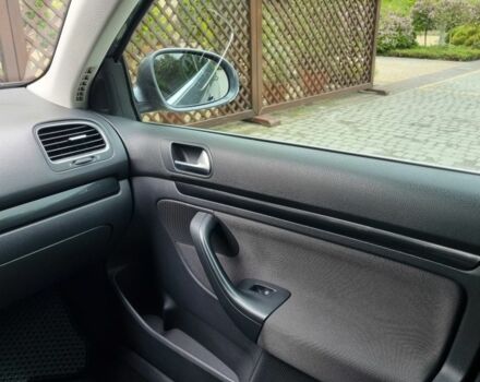 Серый Фольксваген Гольф, объемом двигателя 1.4 л и пробегом 240 тыс. км за 7900 $, фото 9 на Automoto.ua