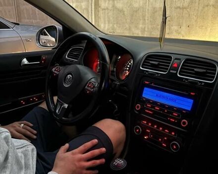 Серый Фольксваген Гольф, объемом двигателя 1.6 л и пробегом 290 тыс. км за 7300 $, фото 5 на Automoto.ua