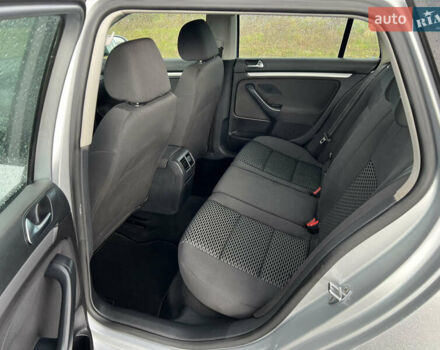 Сірий Фольксваген Гольф, об'ємом двигуна 1.6 л та пробігом 213 тис. км за 7100 $, фото 44 на Automoto.ua