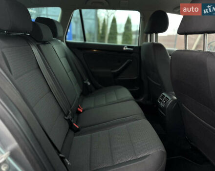 Сірий Фольксваген Гольф, об'ємом двигуна 1.39 л та пробігом 214 тис. км за 7500 $, фото 40 на Automoto.ua