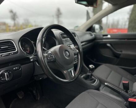 Серый Фольксваген Гольф, объемом двигателя 1.4 л и пробегом 214 тыс. км за 7500 $, фото 5 на Automoto.ua