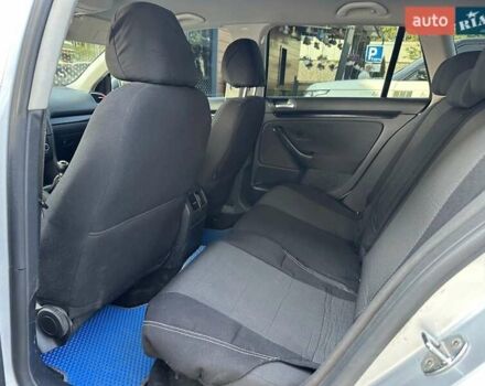 Серый Фольксваген Гольф, объемом двигателя 1.6 л и пробегом 280 тыс. км за 6900 $, фото 11 на Automoto.ua