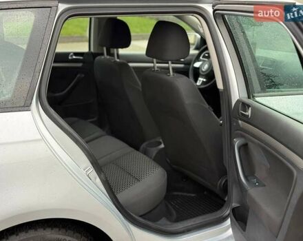 Серый Фольксваген Гольф, объемом двигателя 1.6 л и пробегом 280 тыс. км за 6600 $, фото 3 на Automoto.ua