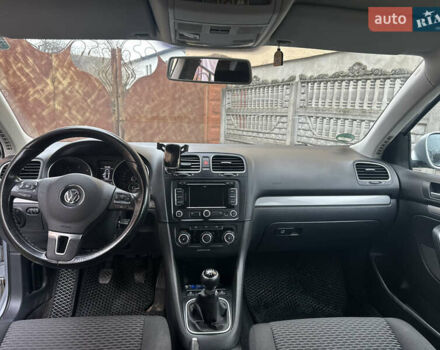 Серый Фольксваген Гольф, объемом двигателя 1.6 л и пробегом 260 тыс. км за 7250 $, фото 10 на Automoto.ua