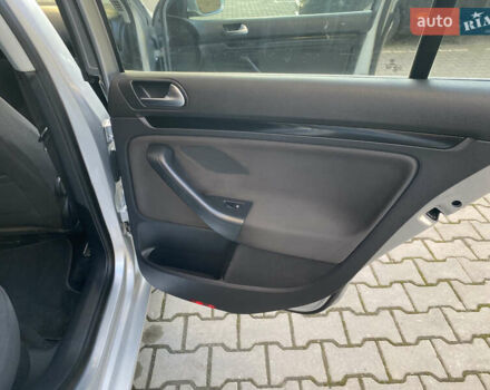 Серый Фольксваген Гольф, объемом двигателя 1.6 л и пробегом 217 тыс. км за 8800 $, фото 43 на Automoto.ua