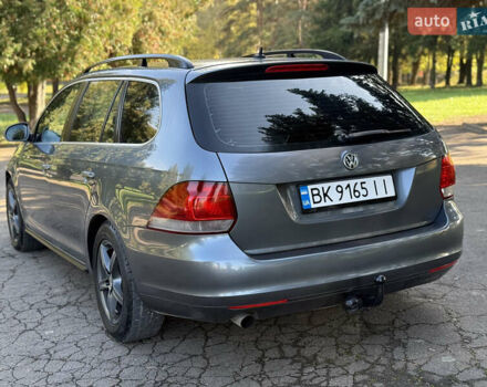 Фольксваген Гольф 2010 у Рівному на Automoto.ua Сірий Фольксваген Гольф, об'ємом двигуна 1.6 л та пробігом 299 тис. км за 6700 $, фото 23 на Automoto.ua