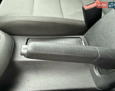 Серый Фольксваген Гольф, объемом двигателя 1.6 л и пробегом 298 тыс. км за 6550 $, фото 38 на Automoto.ua