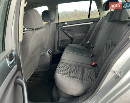 Сірий Фольксваген Гольф, об'ємом двигуна 1.6 л та пробігом 213 тис. км за 7100 $, фото 45 на Automoto.ua