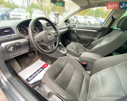 Сірий Фольксваген Гольф, об'ємом двигуна 1.6 л та пробігом 249 тис. км за 9240 $, фото 19 на Automoto.ua