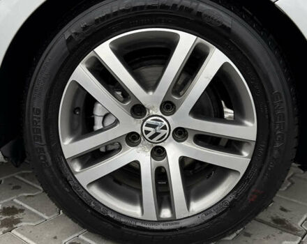 Серый Фольксваген Гольф, объемом двигателя 1.4 л и пробегом 196 тыс. км за 7800 $, фото 76 на Automoto.ua