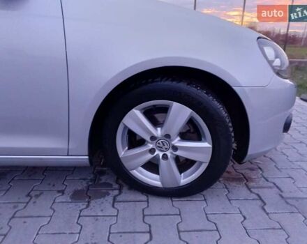 Серый Фольксваген Гольф, объемом двигателя 1.6 л и пробегом 180 тыс. км за 8000 $, фото 1 на Automoto.ua