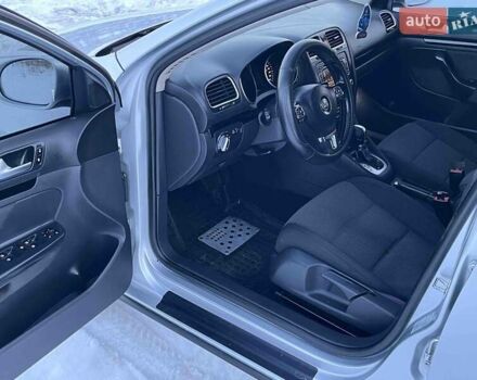 Серый Фольксваген Гольф, объемом двигателя 1.6 л и пробегом 326 тыс. км за 5750 $, фото 12 на Automoto.ua