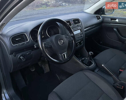 Сірий Фольксваген Гольф, об'ємом двигуна 1.6 л та пробігом 257 тис. км за 7400 $, фото 8 на Automoto.ua