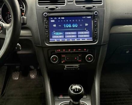 Серый Фольксваген Гольф, объемом двигателя 1.6 л и пробегом 259 тыс. км за 7600 $, фото 11 на Automoto.ua